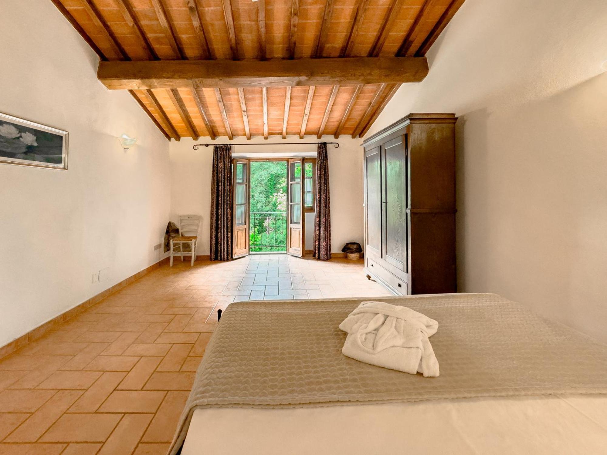 La Ferriera Exclusive Resort - Pool & Waterfall Loro Ciuffenna Exterior foto