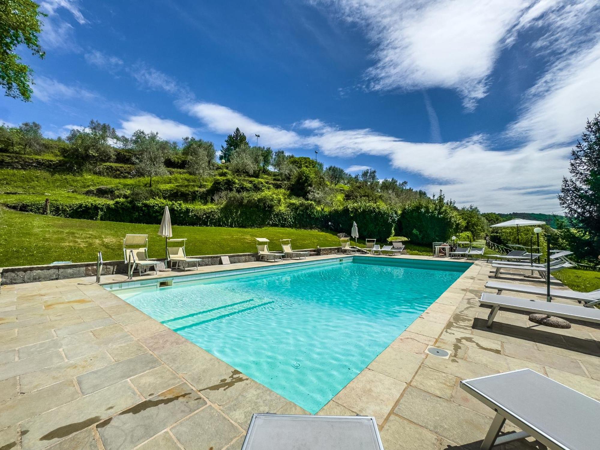 La Ferriera Exclusive Resort - Pool & Waterfall Loro Ciuffenna Exterior foto